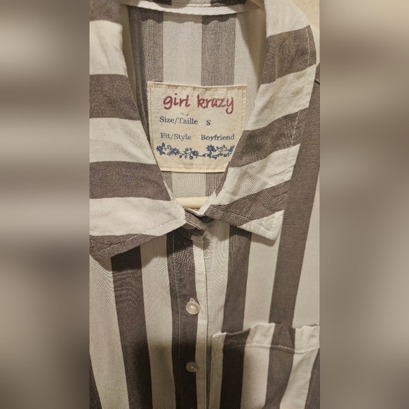 GIRL CRAZY VINTAGE BOYFRIEND SLEEVELESS BUTTON-DOWN TOP SIZE SMALL - Picture 8 of 12